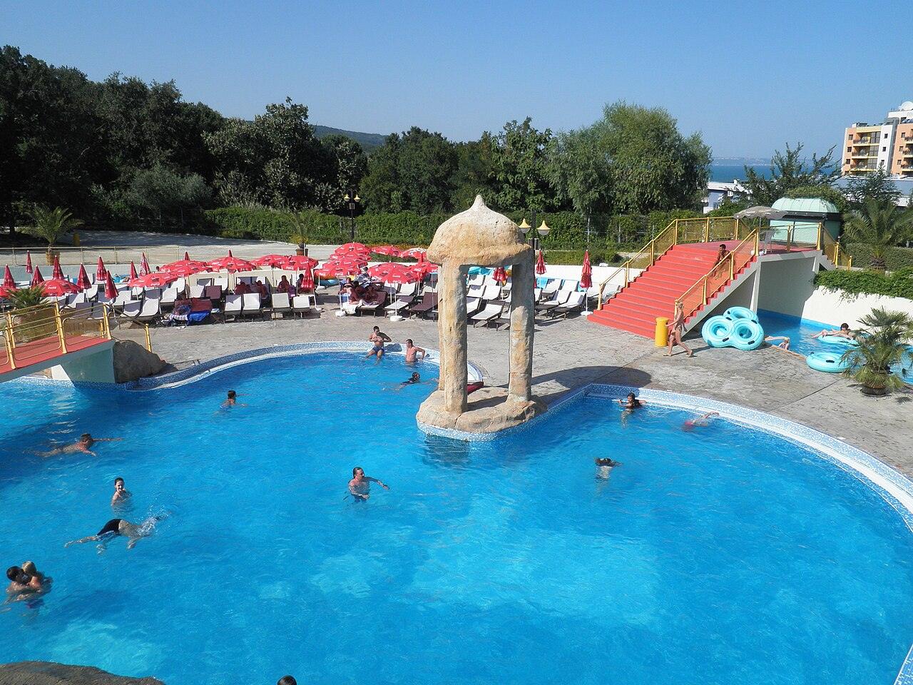 Golden Sands, photo 4 of 4