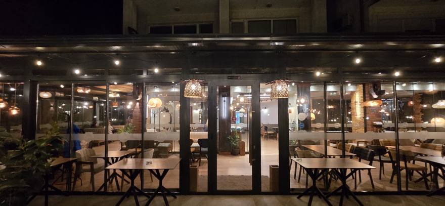 Crea Restaurant