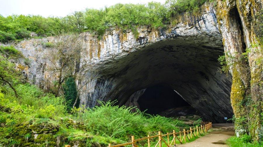 Devetashka Cave, photo 2 of 5