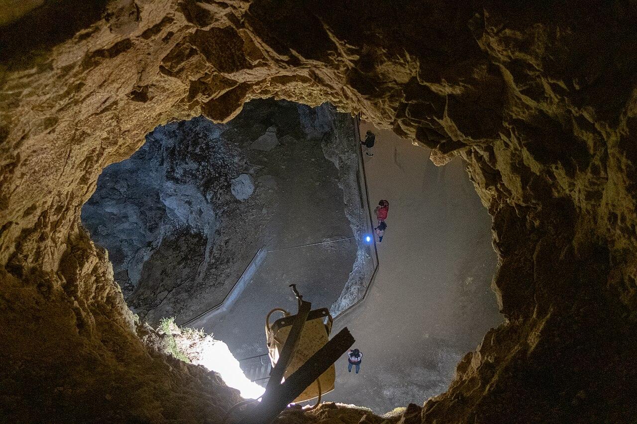 Devil’s Throat Cave, photo 1 of 6