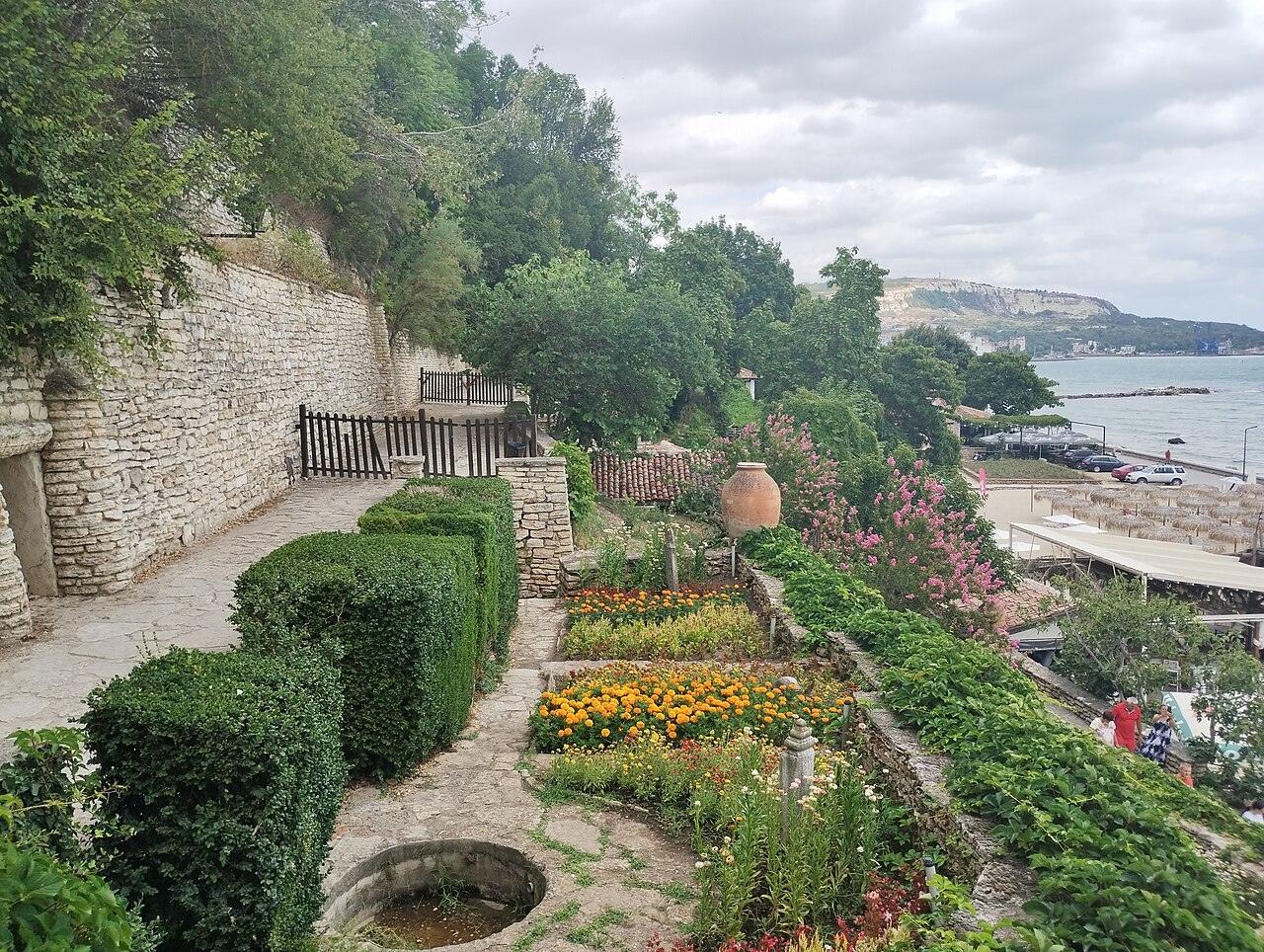 Balchik Palace & Gardens, photo 6 of 7