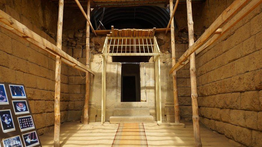 Starosel Thracian temple, photo 1 of 5