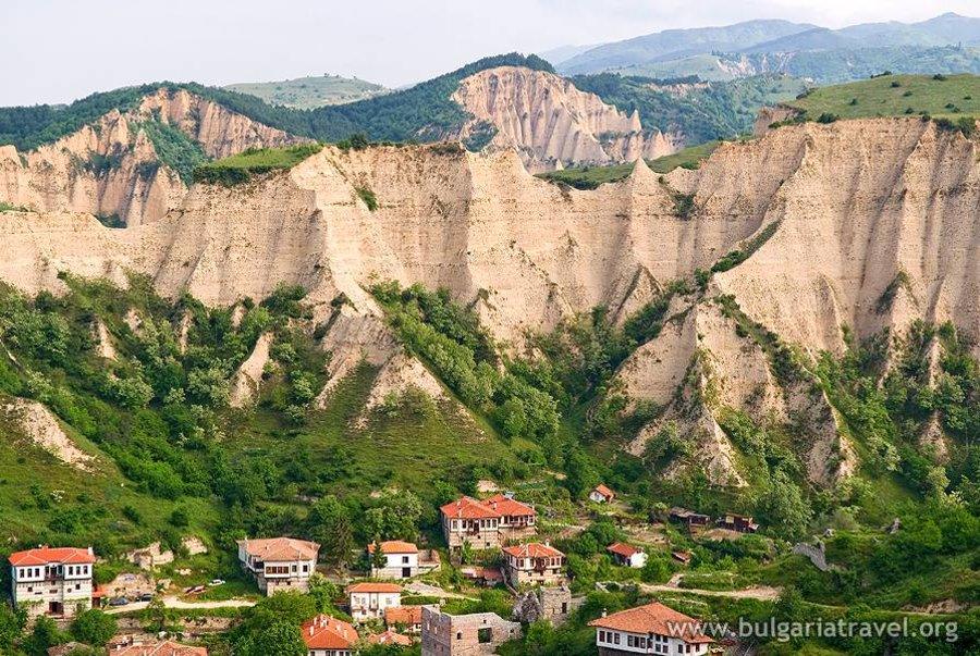 Melnik Pyramids, photo 1 of 7