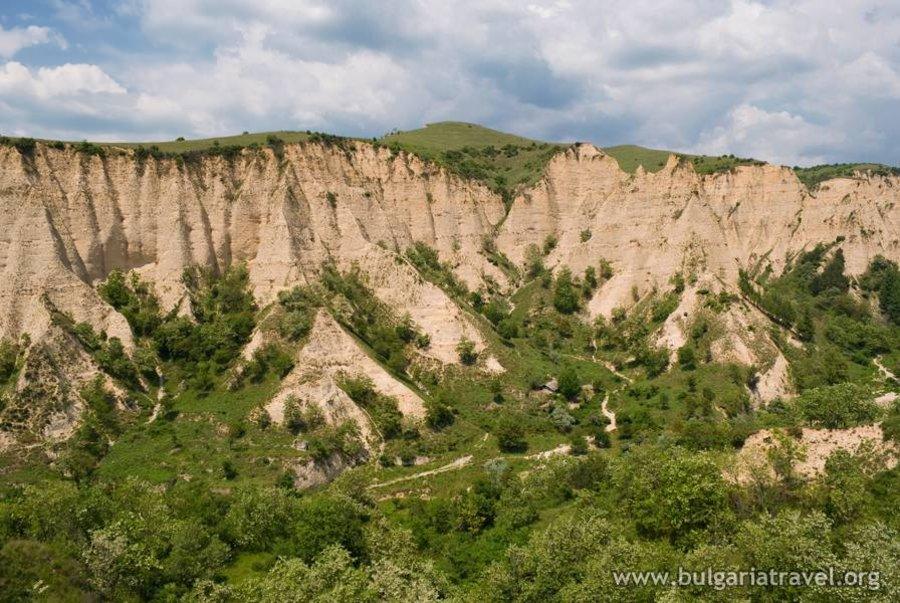 Melnik Pyramids, photo 6 of 7