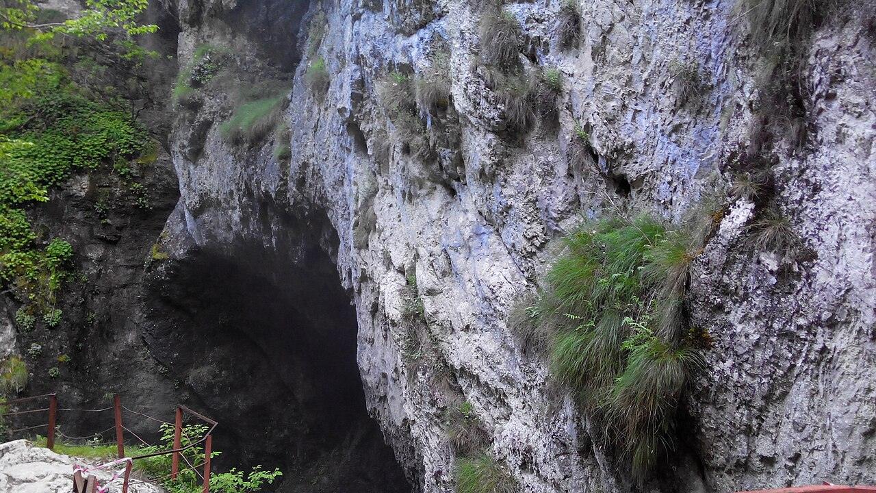 Trigrad Gorge, photo 3 of 6